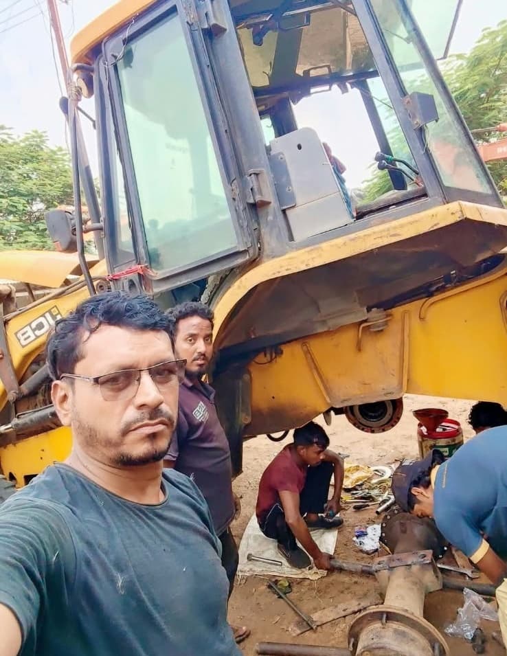JCB parts and axle differential repair at RM Earth Mover